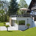 Stunning Family Gite Retreat シャレー