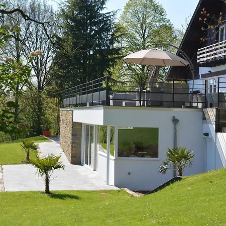 Stunning Family Retreat Σαλέ